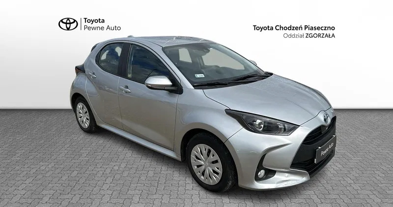 toyota yaris krzanowice Toyota Yaris cena 79800 przebieg: 61732, rok produkcji 2022 z Krzanowice